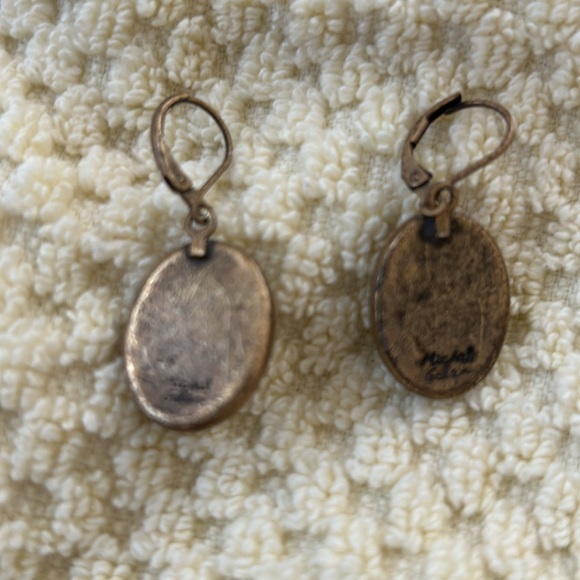 Beautiful Michal Golan earrings - Picture 2 of 2